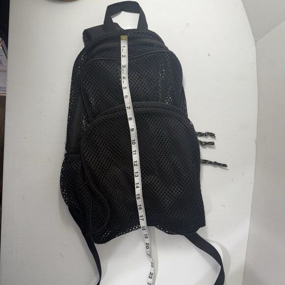 Eastsport® Mesh Backpack, 12 x 5 1/2 x 17 1/2, Black 091074071652 - Picture 4 of 7